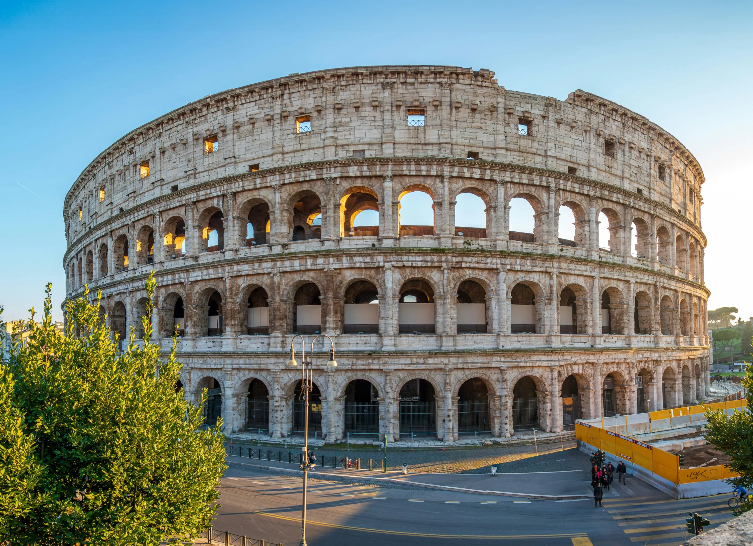 Things to do in Rome - visit the Colosseum