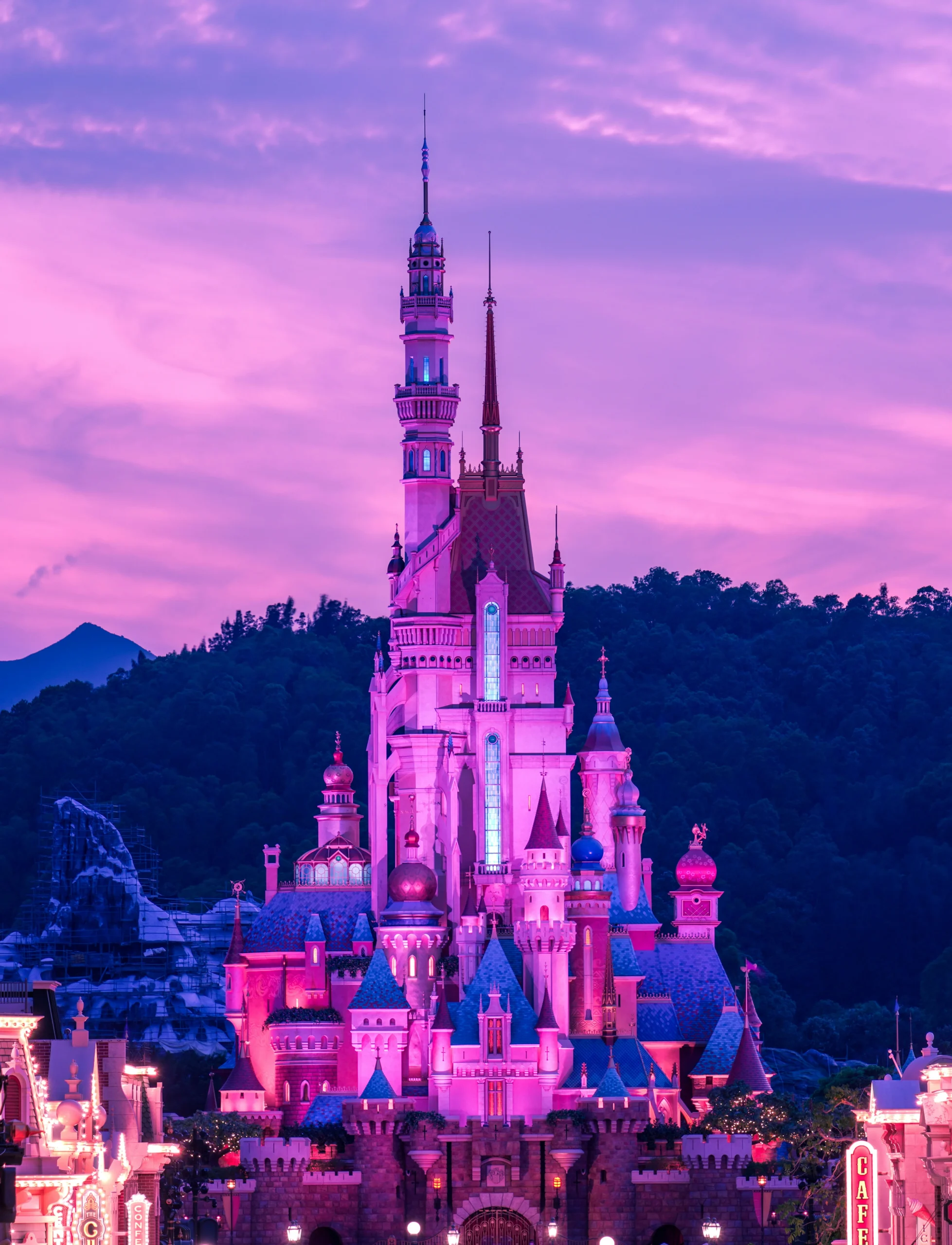 Things to do in Hong Kong-Visit Disneyland