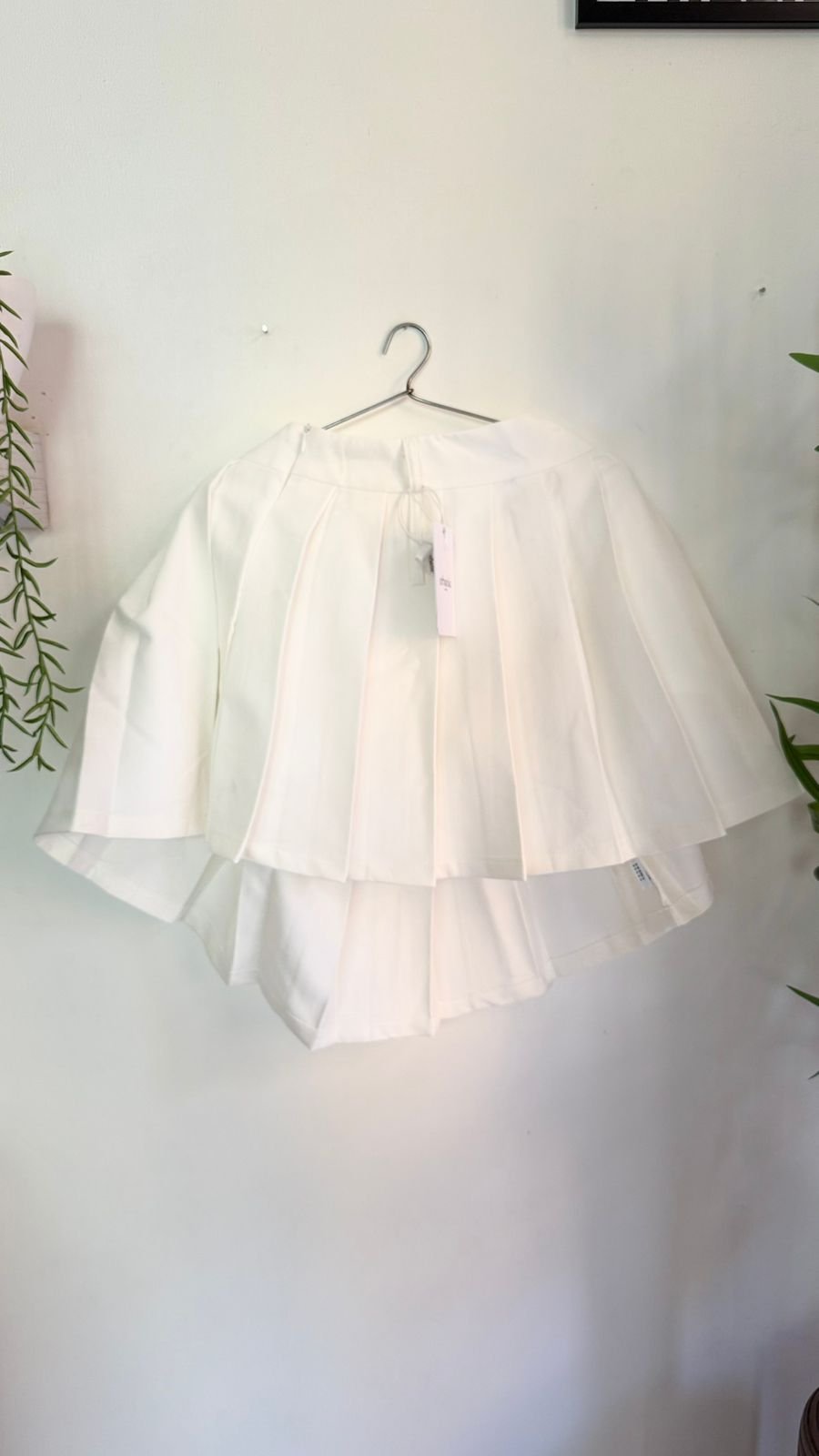 Breezy White Skirt – Urbanic (Size M)